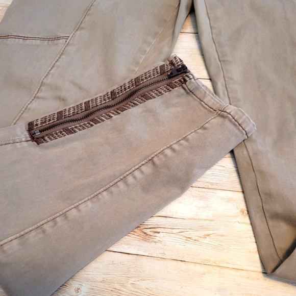 WHBM Jeans | Chevron |  Zipper Hem | Skinny Jeans | White House Black Market - Picture 5 of 16